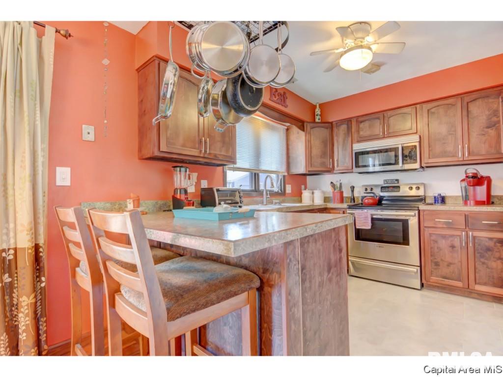 20 Brookside Place Springfield, IL 62704 - Photo 8 of 23 Gallery Image 8