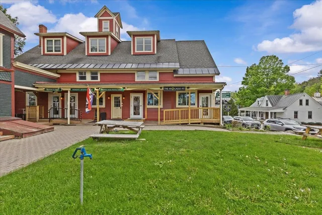 $3,000 | 112 Main Street, Unit 7, Stowe, VT 05672