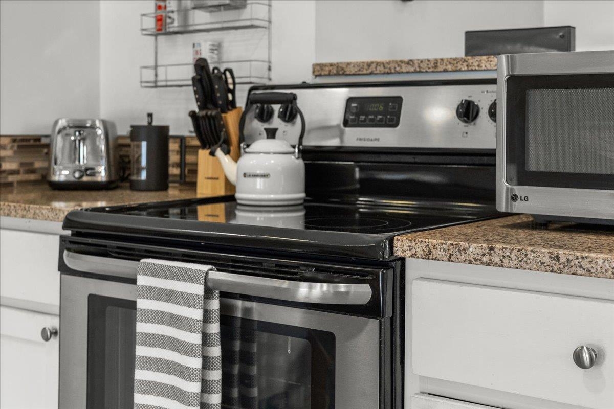 112 Main Street, Unit 7 Stowe, VT 05672 - Photo 16 of 36