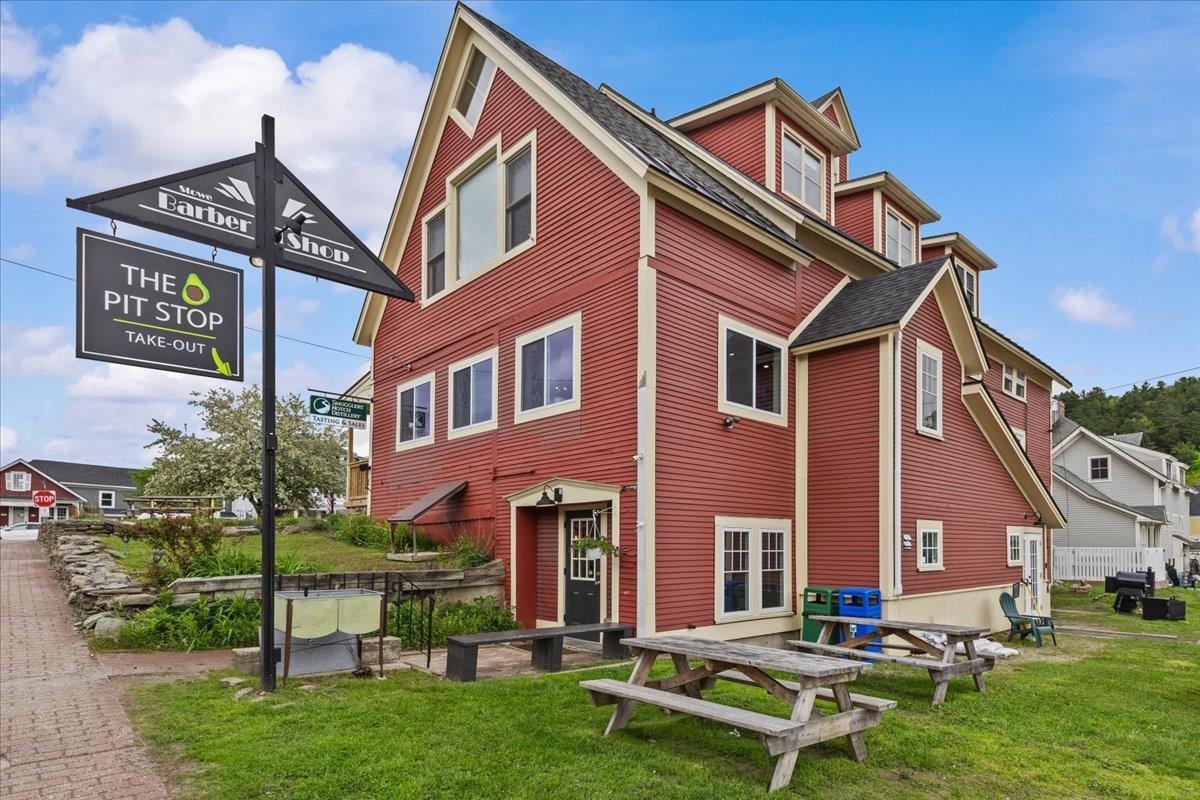 112 Main Street, Unit 7 Stowe, VT 05672 - Photo 3 of 36