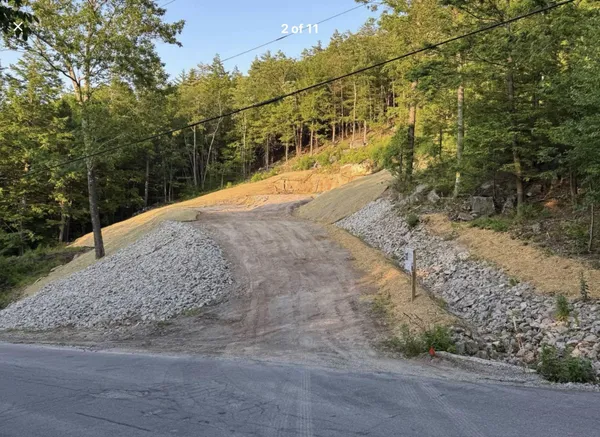 $225,000 | 463 Craney Hill Road, Henniker, NH 03242