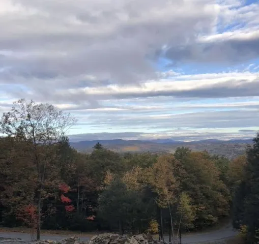 $225,000 | 463 Craney Hill Road, Henniker, NH 03242