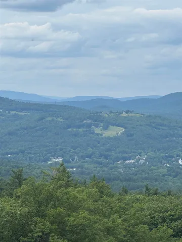 $225,000 | 463 Craney Hill Road, Henniker, NH 03242