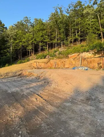 $225,000 | 463 Craney Hill Road, Henniker, NH 03242