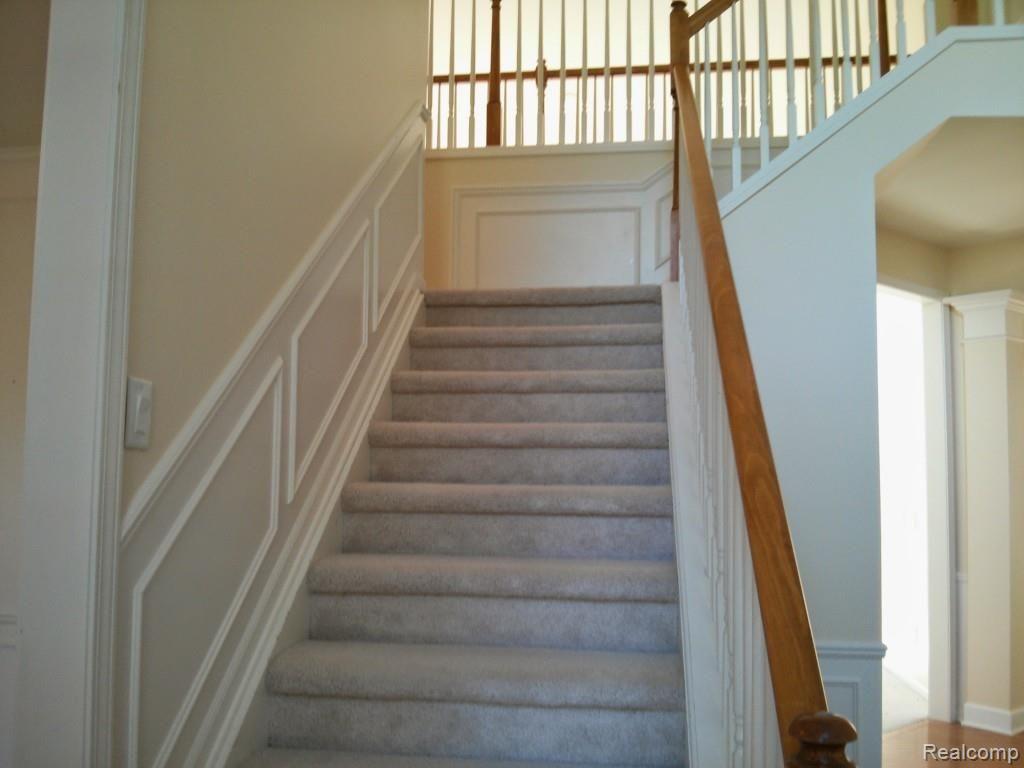 595 Bliss Drive Rochester, MI 48307 - Photo 6 of 56 IMG_20140828_163315.jpg