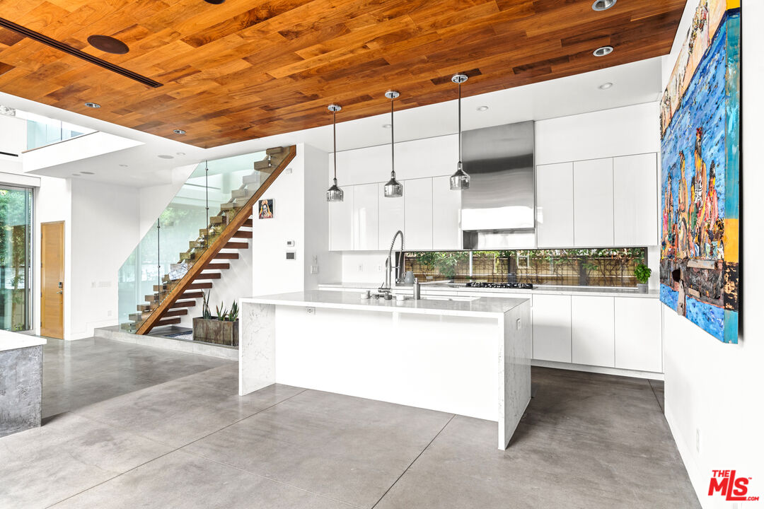 524 Rialto Avenue Venice, CA 90291 - Photo 11 of 43