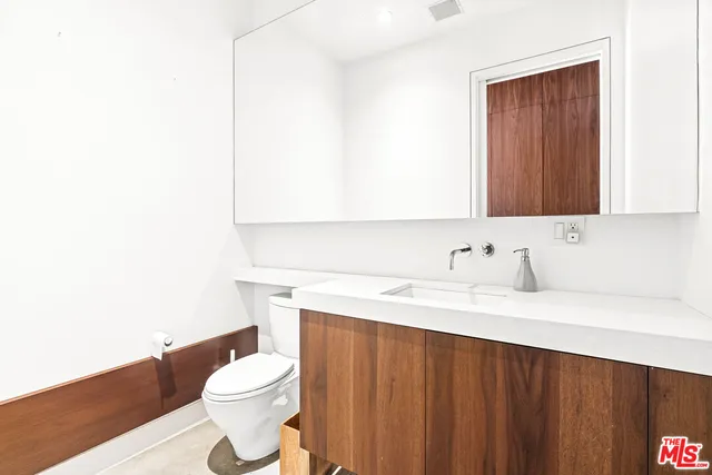 $17,000 | 524 Rialto Avenue, Venice, CA 90291