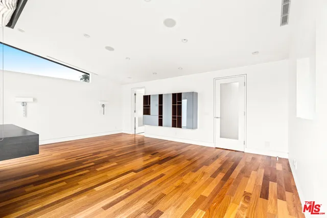 $17,000 | 524 Rialto Avenue, Venice, CA 90291