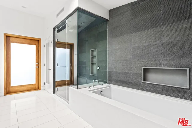 $17,000 | 524 Rialto Avenue, Venice, CA 90291