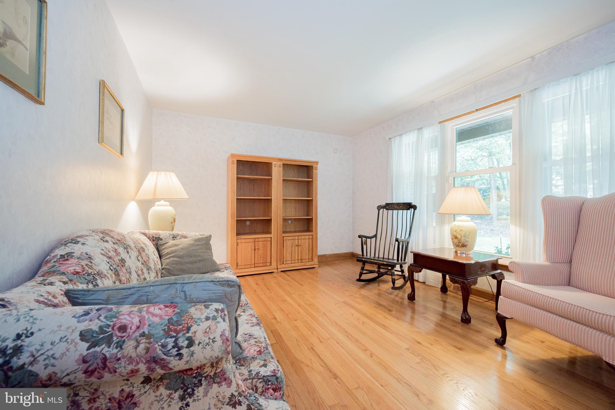 1671 Irishtown Road Elkton, MD 21921 - Photo 5 of 42 Living Room