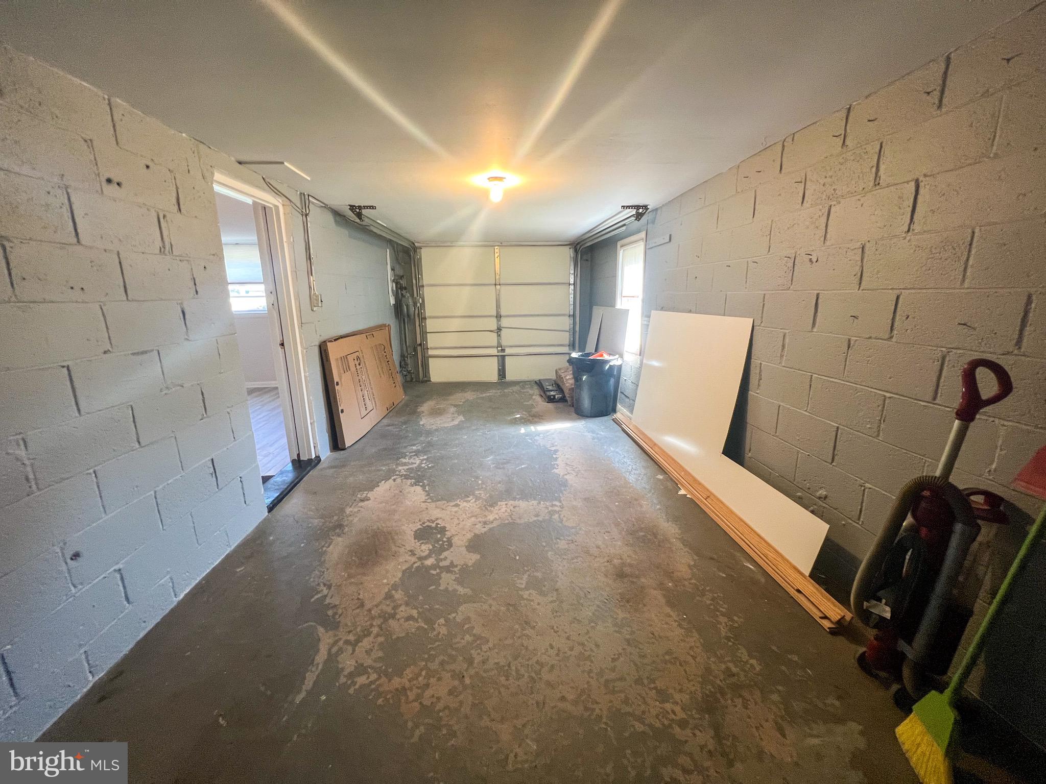 702 Glen Road Warminster, PA 18974 - Photo 28 of 38 built in 1 car garage