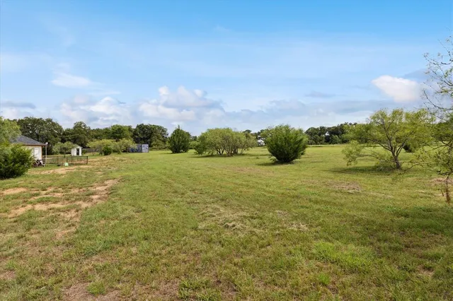 $630,599 | 403 Polk Road, Bowie, TX 76230