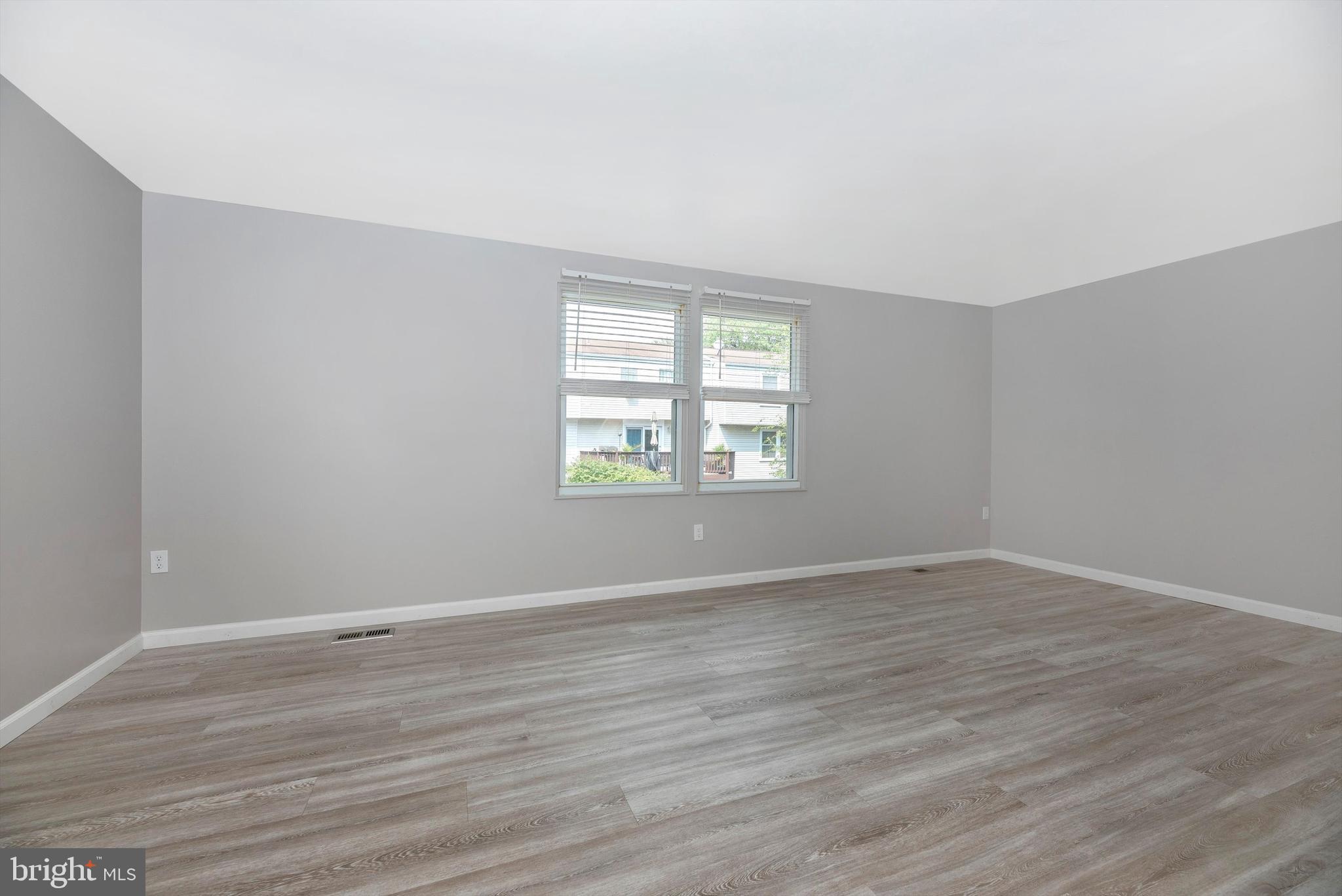 17531 Kohlhoss Road Poolesville, MD 20837 - Photo 12 of 53