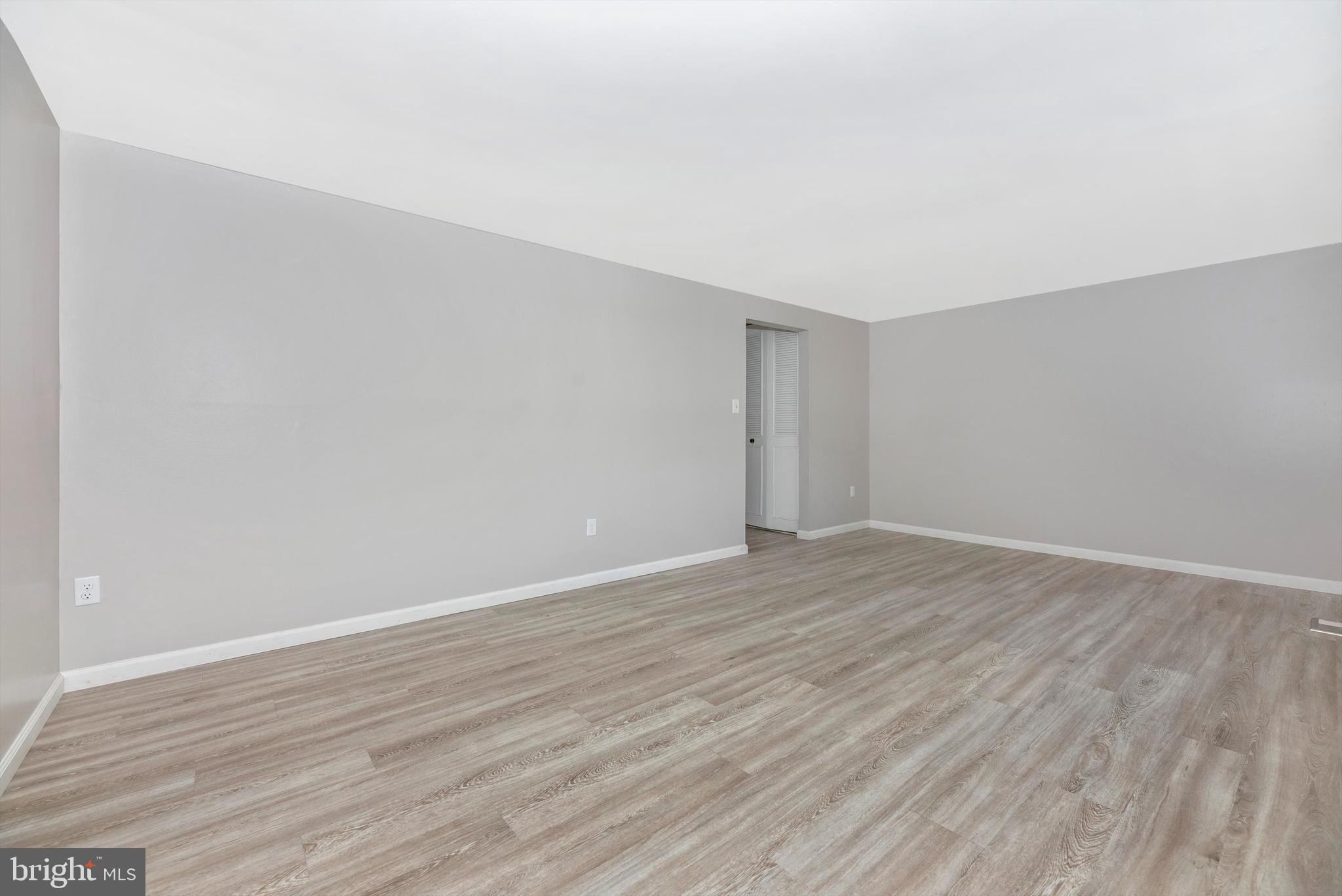 17531 Kohlhoss Road Poolesville, MD 20837 - Photo 14 of 53