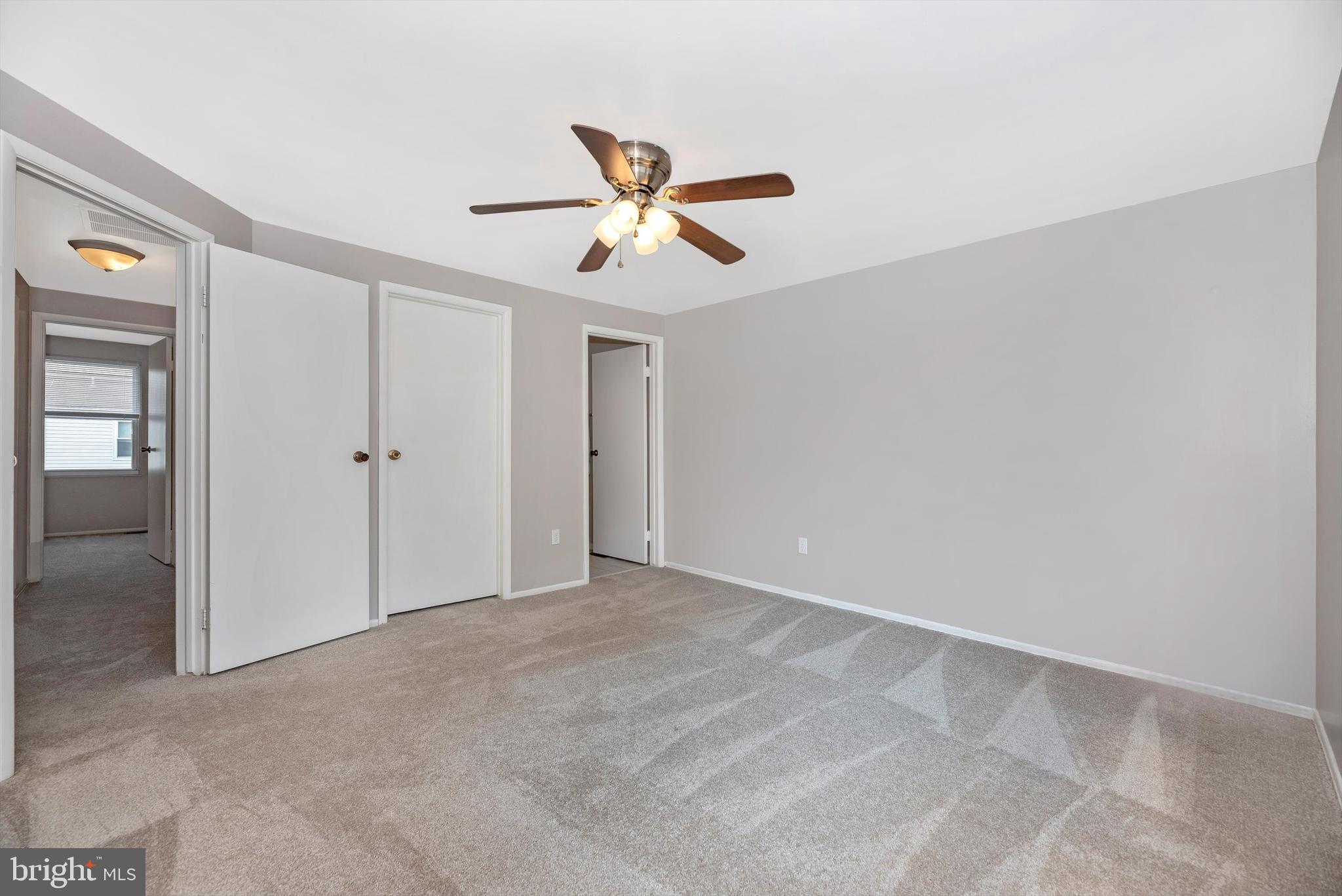 17531 Kohlhoss Road Poolesville, MD 20837 - Photo 23 of 53 Gracious Owner's Suite w/ walk-in & separate BA
