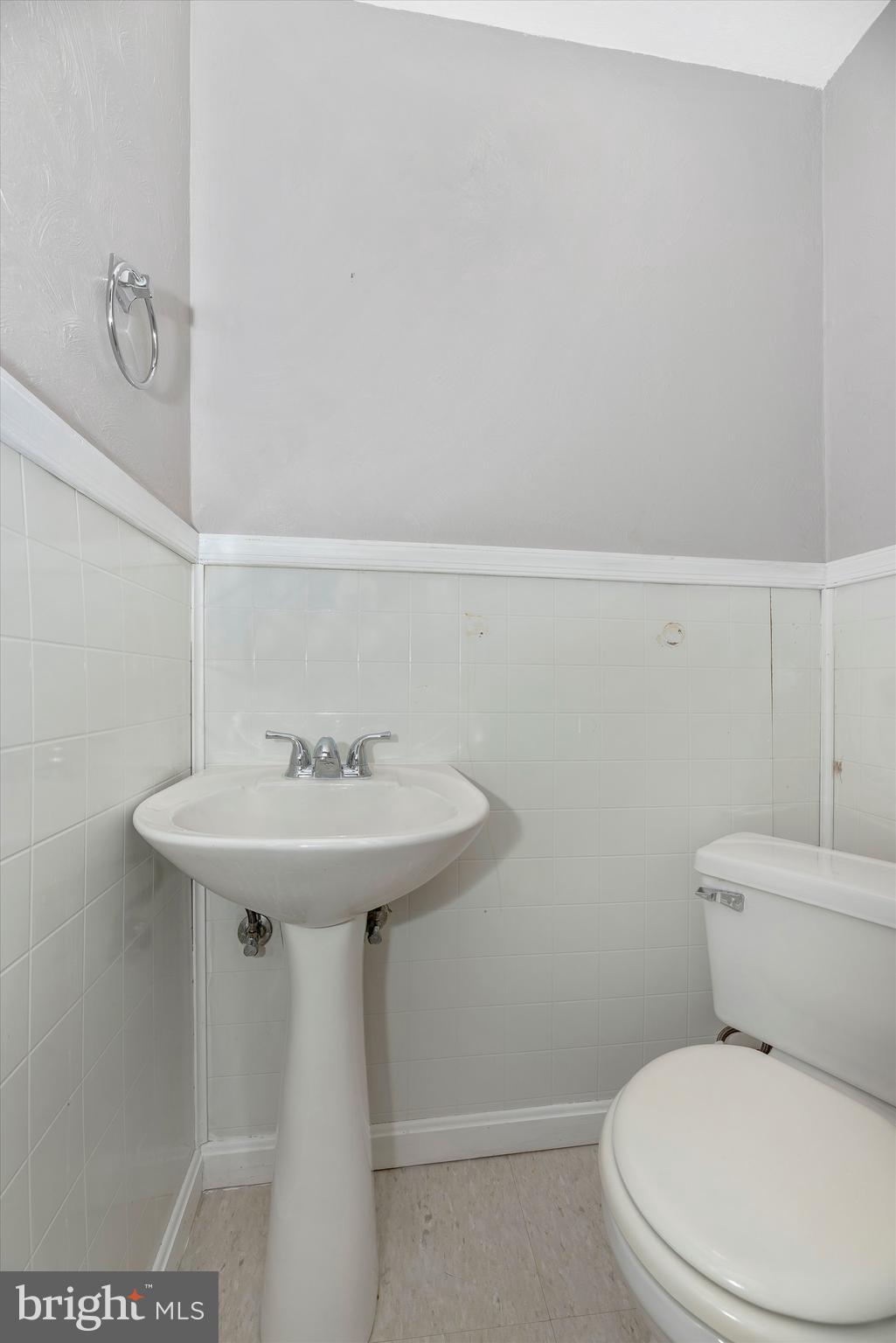 17531 Kohlhoss Road Poolesville, MD 20837 - Photo 37 of 53 Lower Level 1/2 Bath