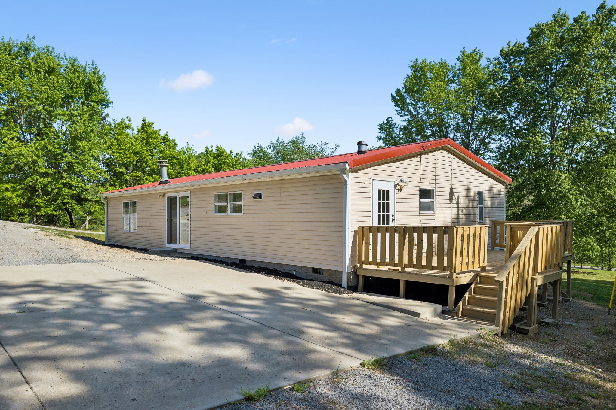 1085 Hawkins Branch Road Bethpage, TN 37022 - Photo 36 of 44
