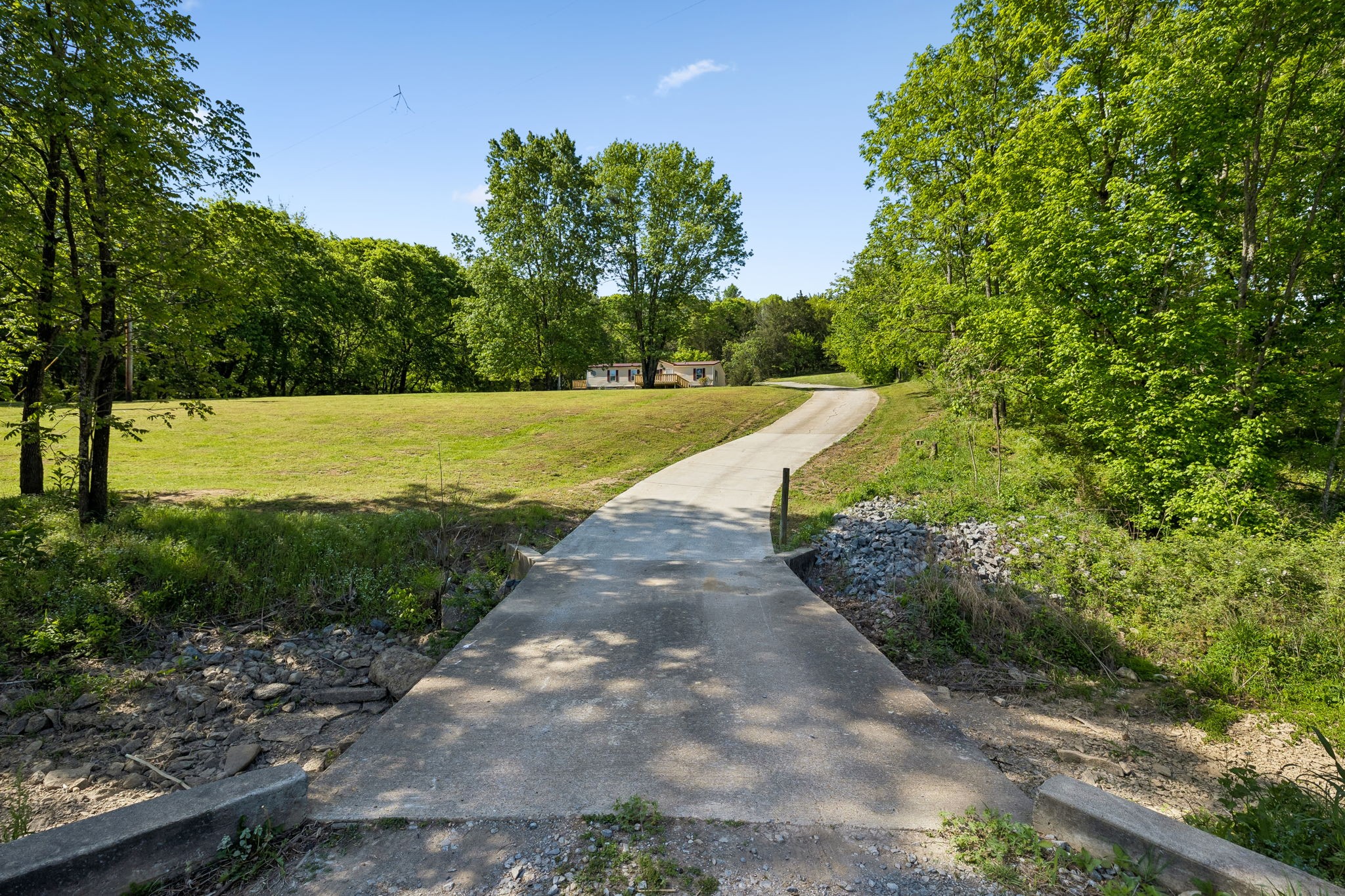 1085 Hawkins Branch Road Bethpage, TN 37022 - Photo 7 of 44