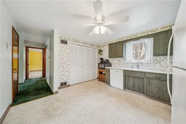 $264,900 | 805 Willow Street, Irwin, PA 15642