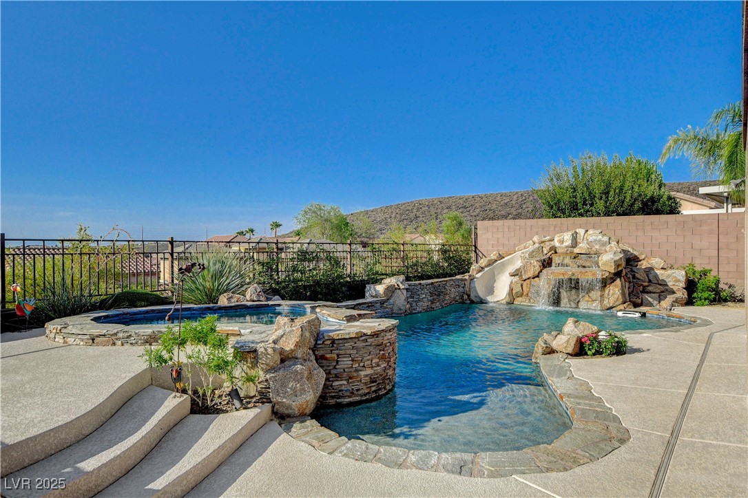 2172 De Rouge Avenue Henderson, NV 89044 - Photo 47 of 48