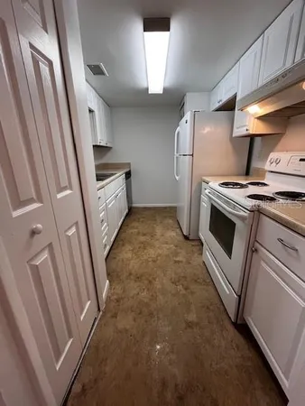 $1,250 | 6110 Curry Ford Road, Unit 117, Orlando, FL 32822