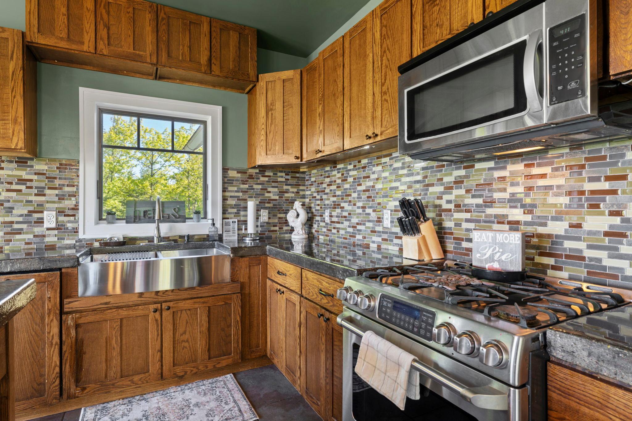 685 Cuttingwood Road Two Harbors, MN 55616 - Photo 26 of 88