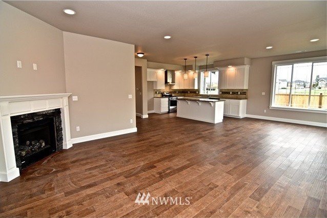 14911 Benton Loop Sumner, WA 98390 - Photo 12 of 25 Gallery Image 12