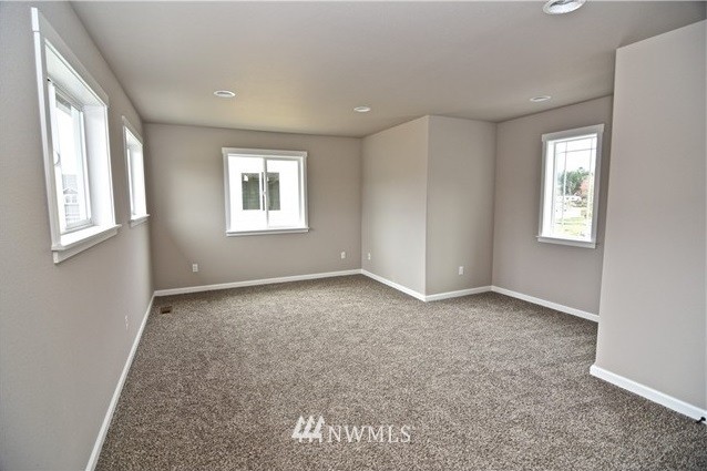 14911 Benton Loop Sumner, WA 98390 - Photo 19 of 25 Gallery Image 19