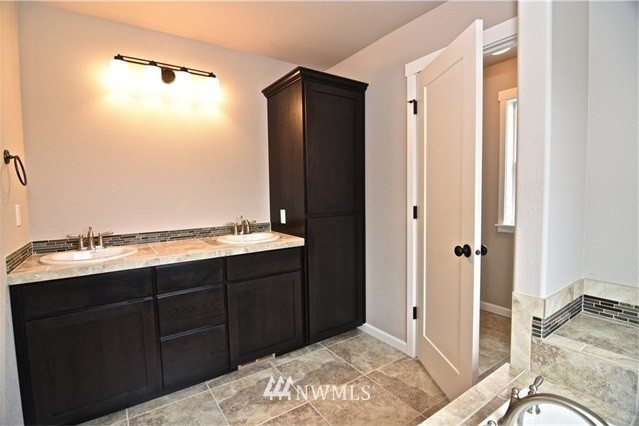 14911 Benton Loop Sumner, WA 98390 - Photo 22 of 25 Gallery Image 22