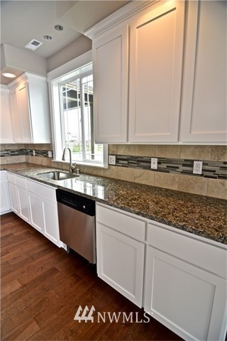 14911 Benton Loop Sumner, WA 98390 - Photo 9 of 25 Gallery Image 9