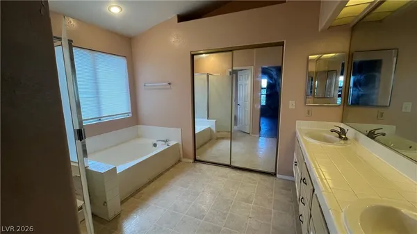 $2,195 | 2909 Calmada Avenue, Henderson, NV 89074