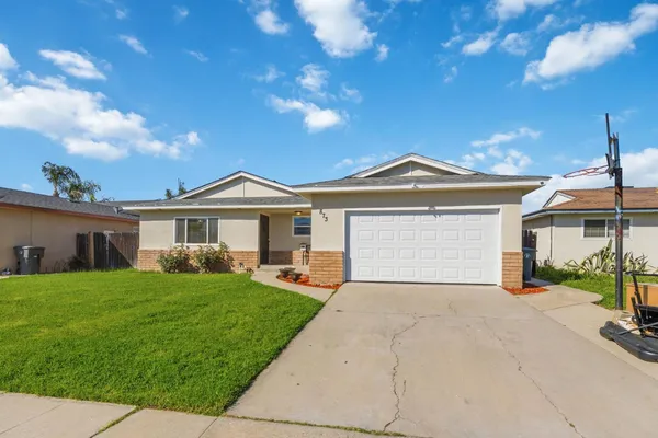 $395,000 | 873 West Euclid Avenue, Clovis, CA 93612