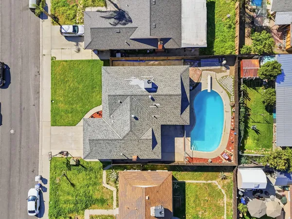 $395,000 | 873 West Euclid Avenue, Clovis, CA 93612