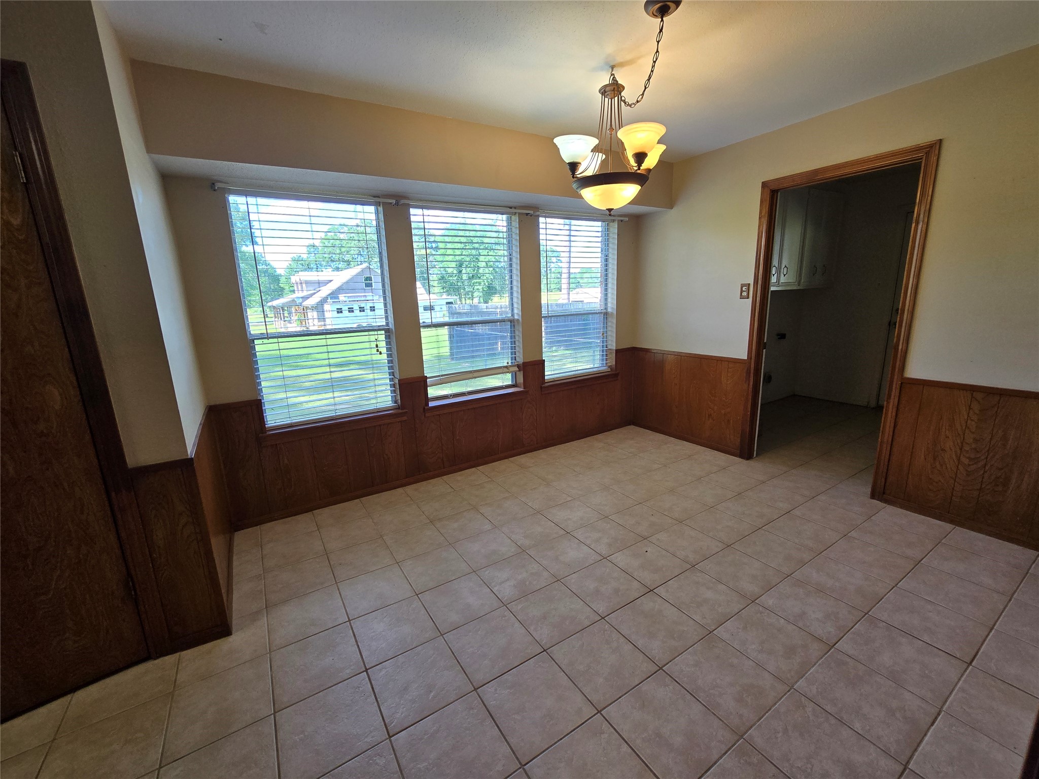 200 Manuel Road Shepherd, TX 77371 - Photo 19 of 29 Dining area