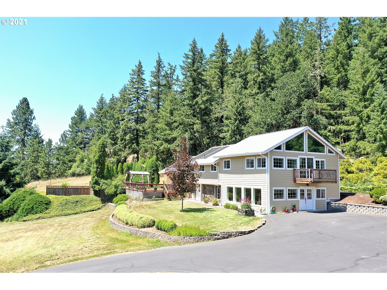 85155 Peaceful Valley Road Eugene, OR 97405 - Photo 2 of 32 Gallery Image 2
