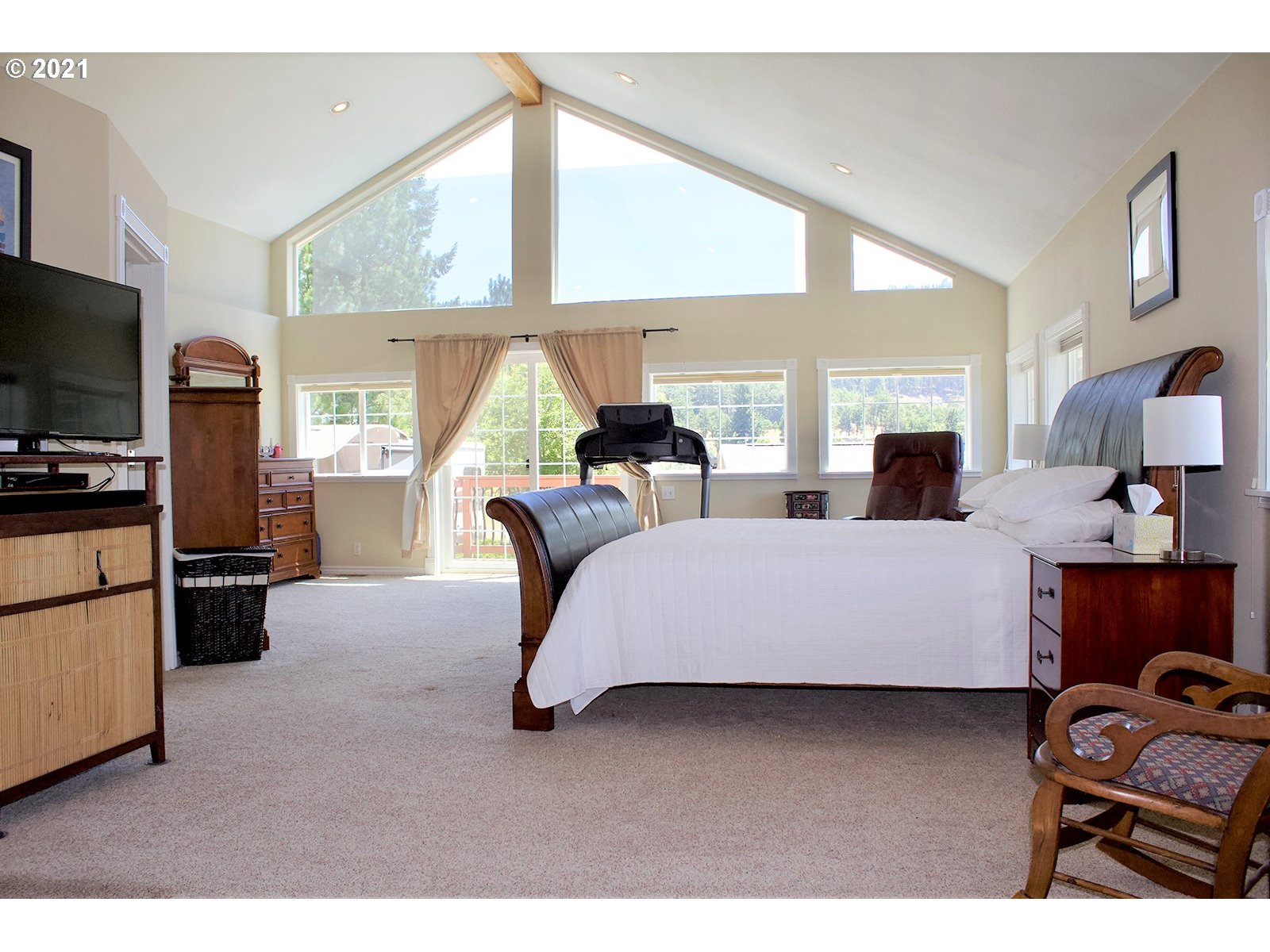 85155 Peaceful Valley Road Eugene, OR 97405 - Photo 12 of 32 Gallery Image 12