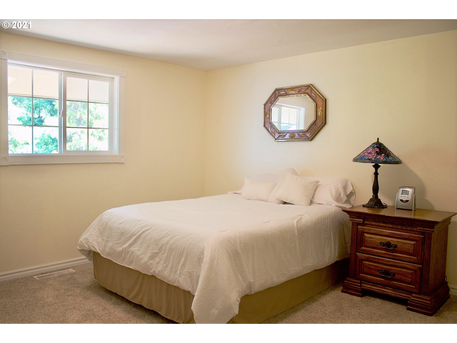 85155 Peaceful Valley Road Eugene, OR 97405 - Photo 17 of 32 Gallery Image 17