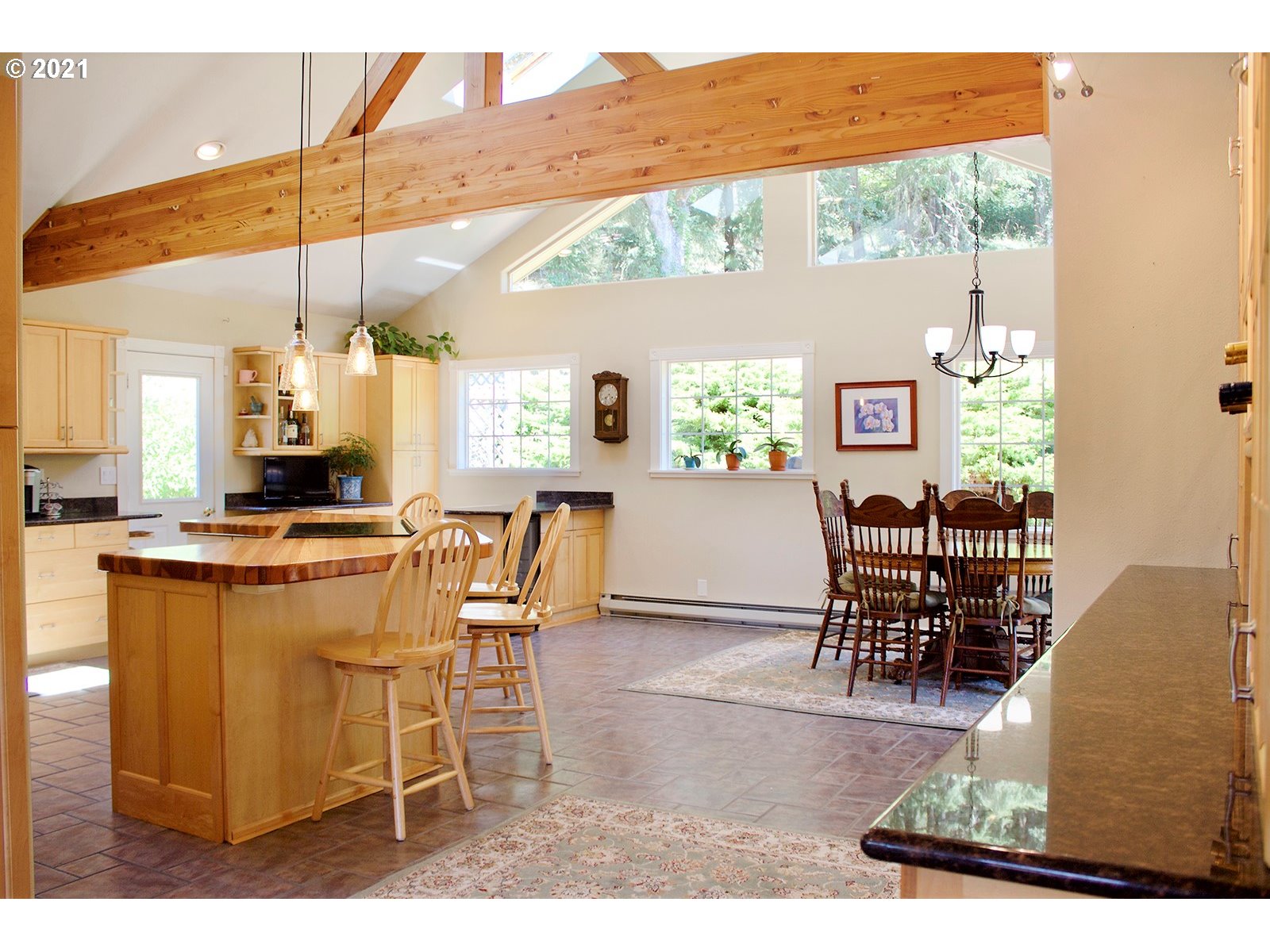 85155 Peaceful Valley Road Eugene, OR 97405 - Photo 6 of 32 Gallery Image 6