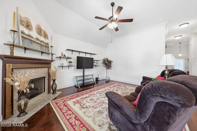 $275,000 | 124 Raven Cliff Lane, Broussard, LA 70518