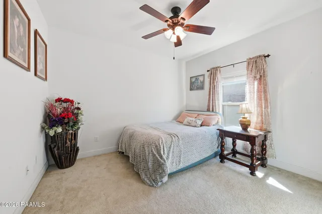 $275,000 | 124 Raven Cliff Lane, Broussard, LA 70518