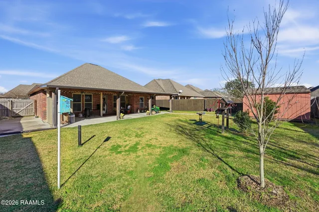 $275,000 | 124 Raven Cliff Lane, Broussard, LA 70518