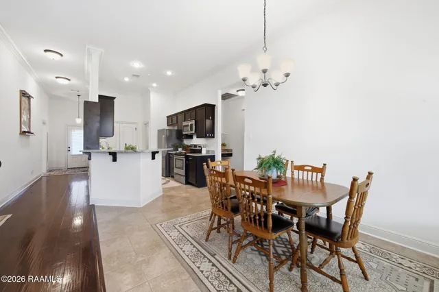 $275,000 | 124 Raven Cliff Lane, Broussard, LA 70518