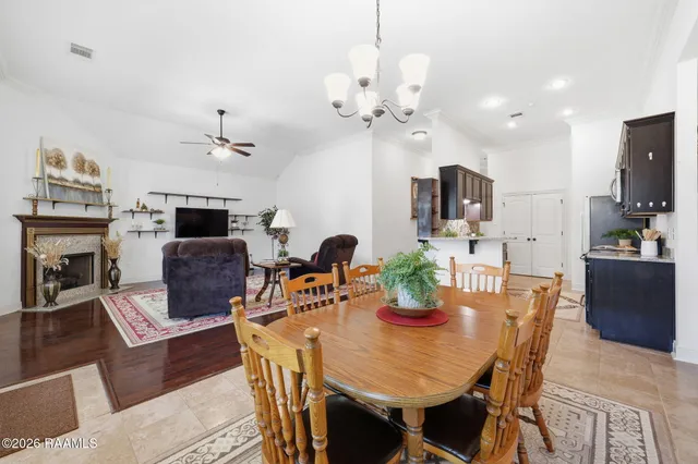 $275,000 | 124 Raven Cliff Lane, Broussard, LA 70518