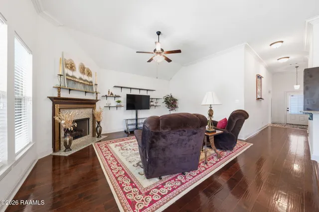 $275,000 | 124 Raven Cliff Lane, Broussard, LA 70518