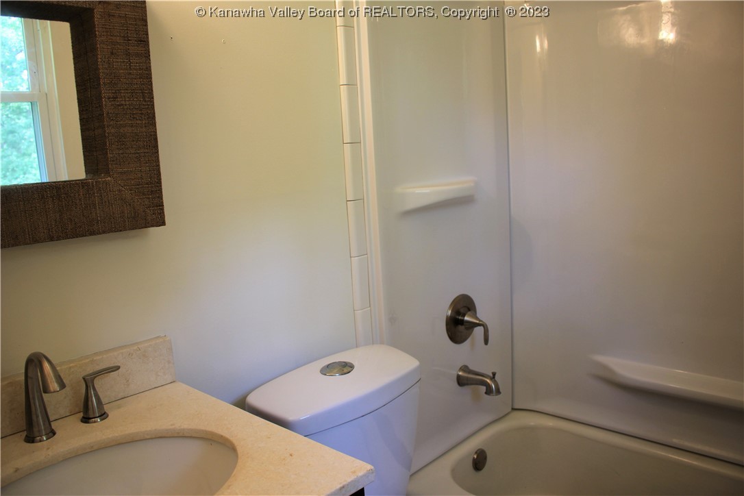 13 Barrington Road Nitro, WV 25143 - Photo 12 of 20 Gallery Image 12