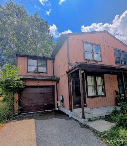 $1,900 | 7 Robin Road, Amherst, NY 14228