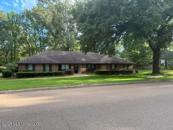 $388,000 | 603 Trailwood Drive, Clinton, MS 39056