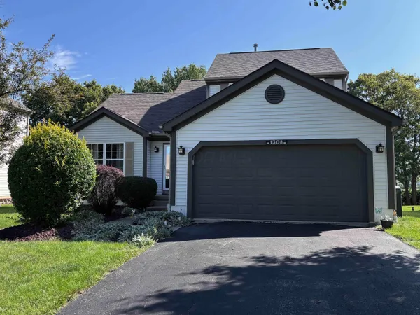 $369,900 | 1308 4 Star Drive East, Galloway, OH 43119