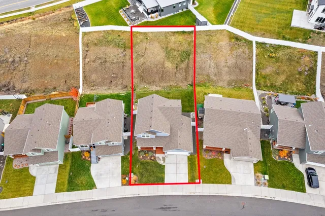 $450,000 | 18224 Selkirk Estates Road, Greenacres, WA 99016