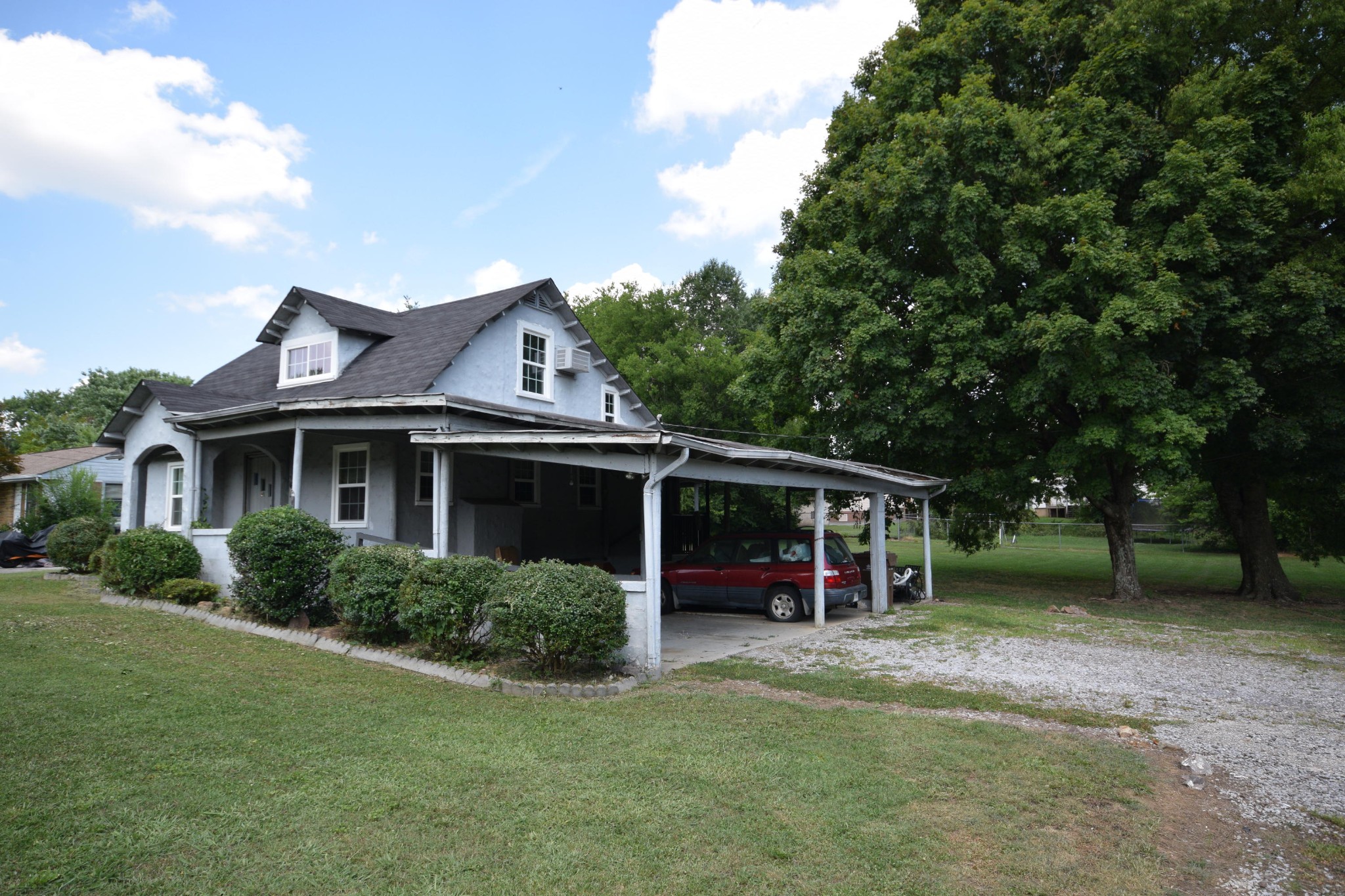 2305 Sanderson Road Knoxville, TN 37921 - Photo 2 of 13 Gallery Image 2